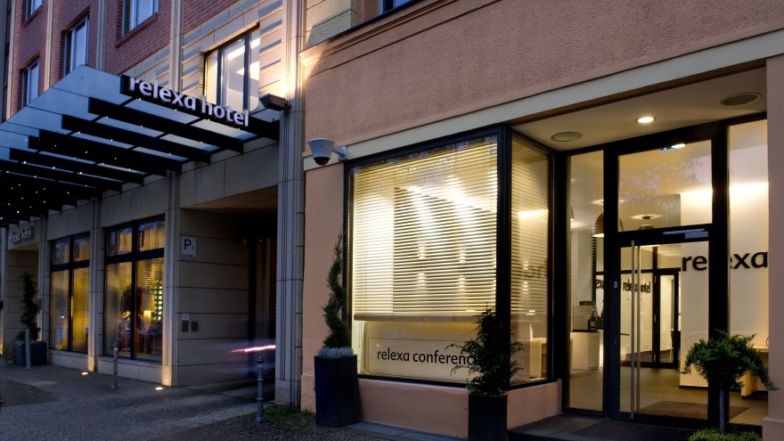 Tagungsraum Berlin Mitte Ausseneingang relexa hotel Berlin - Tagungsraum Berlin Mitte Ausseneingang